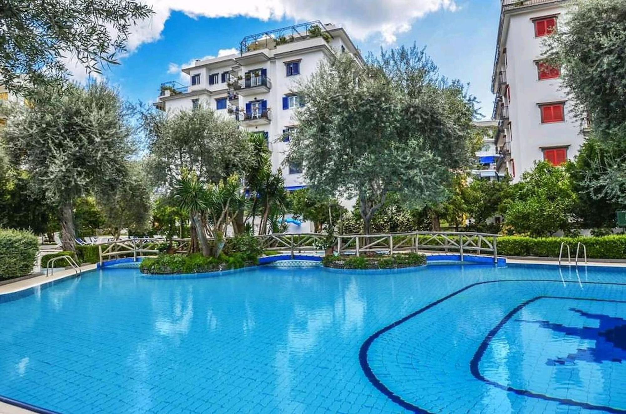 Sorrentovibes - Modern Apartment With Terrace, Swimming Pool&Tennis מראה חיצוני תמונה