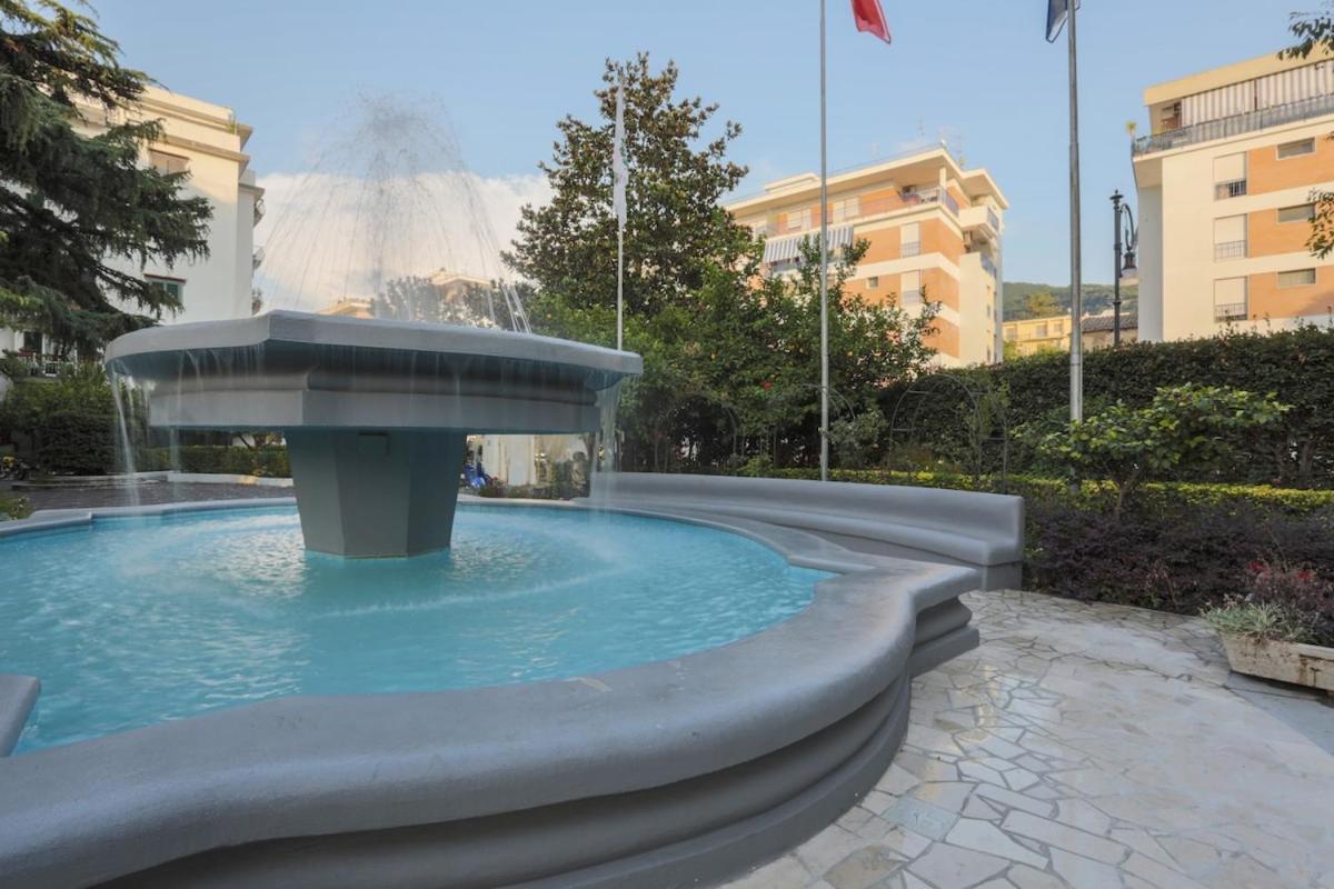 Sorrentovibes - Modern Apartment With Terrace, Swimming Pool&Tennis מראה חיצוני תמונה