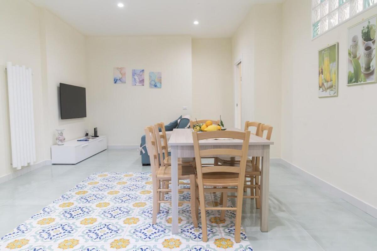 Sorrentovibes - Modern Apartment With Terrace, Swimming Pool&Tennis מראה חיצוני תמונה